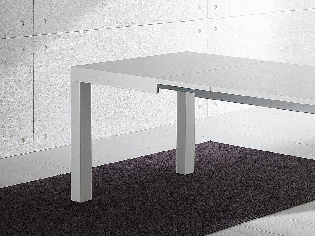 Creating A Classy Bar Cart Tavolo da pranzo Midnight allungabile in legno Bianco o Cemento