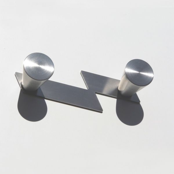Attaccapanni da parete design moderno Bi-Cone Attaccapanni da parete design moderno Bi-Cone