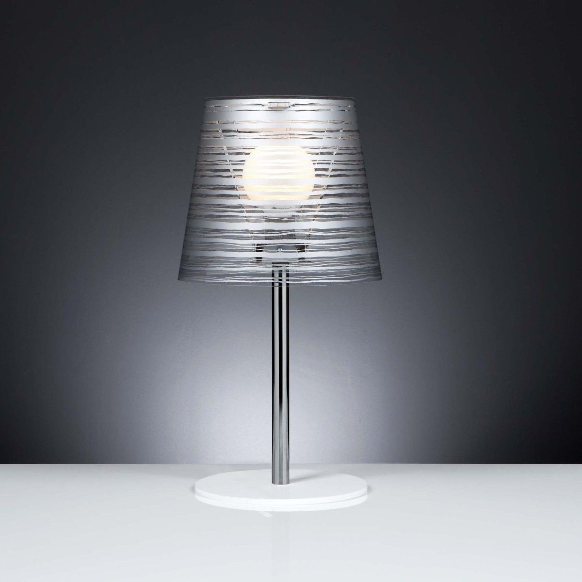 Lampade da tavolo moderne e abat jour per la zona notte