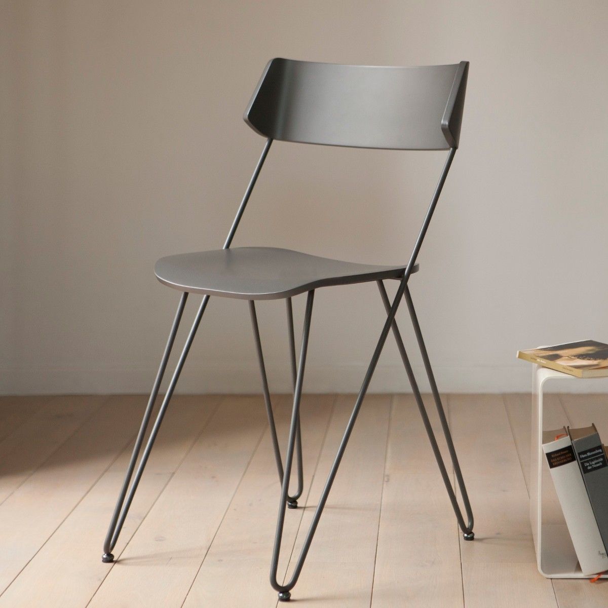 Creating A Classy Bar Cart Home > Giorno > Sedie > Sedia in legno Ibsen One