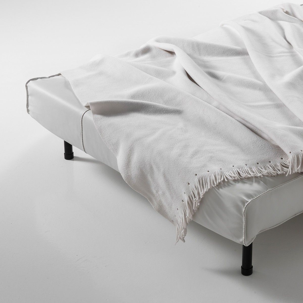 Poltrona letto narumi singola convertibile design in ecopelle .jpg