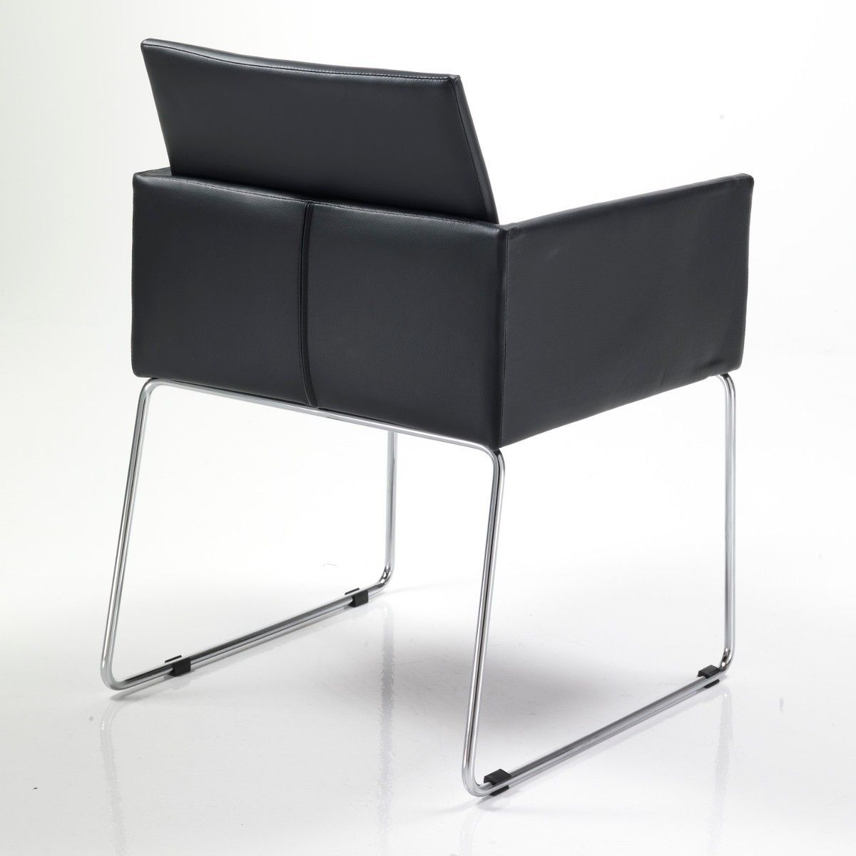 Poltroncine per camera da letto: poltrona design flower idee ...