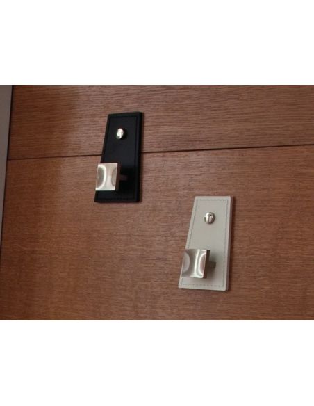 Appendiabiti da parete in pelle design moderno Maia