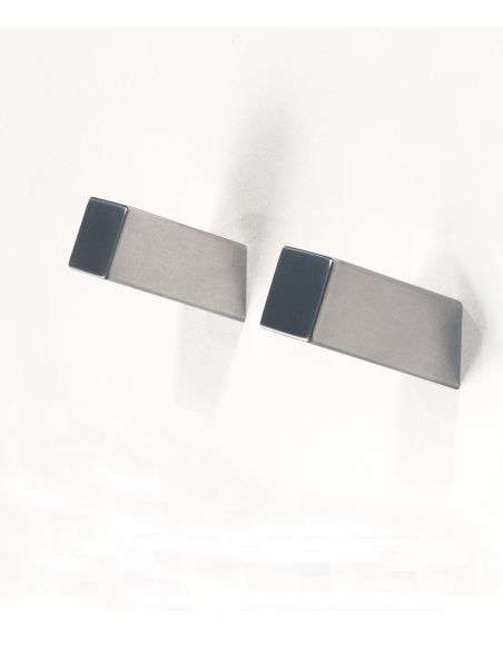 Appendiabiti da parete in acciaio satinato o lucido Akon