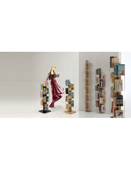 Libreria da parete a colonna in legno Zia Veronica