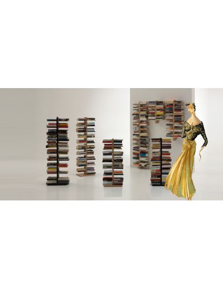 Libreria salvaspazio a muro a colonna in legno massello ZiaBice