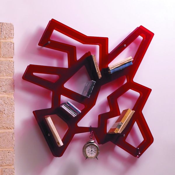 Libreria moderna a muro in plexiglass trasparente rosso nero  Macramè