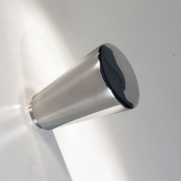 Attaccapanni a muro design moderno in acciaio Cone
