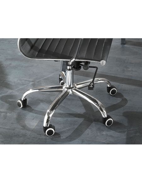 Sedia per scrivania ufficio in ecopelle nera Delroy Sedia per scrivania ufficio in ecopelle nera Delroy