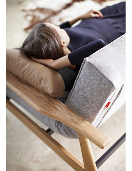 Divano letto con braccioli in legno e materasso a molle SplitBack Frej - 521 Mixed Dance Grey Divano letto con braccioli in legno e materasso a molle SplitBack Frej - 521 Mixed Dance Grey