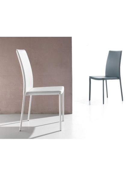 Sedie impilabili in similcuoio e metallo Zalia