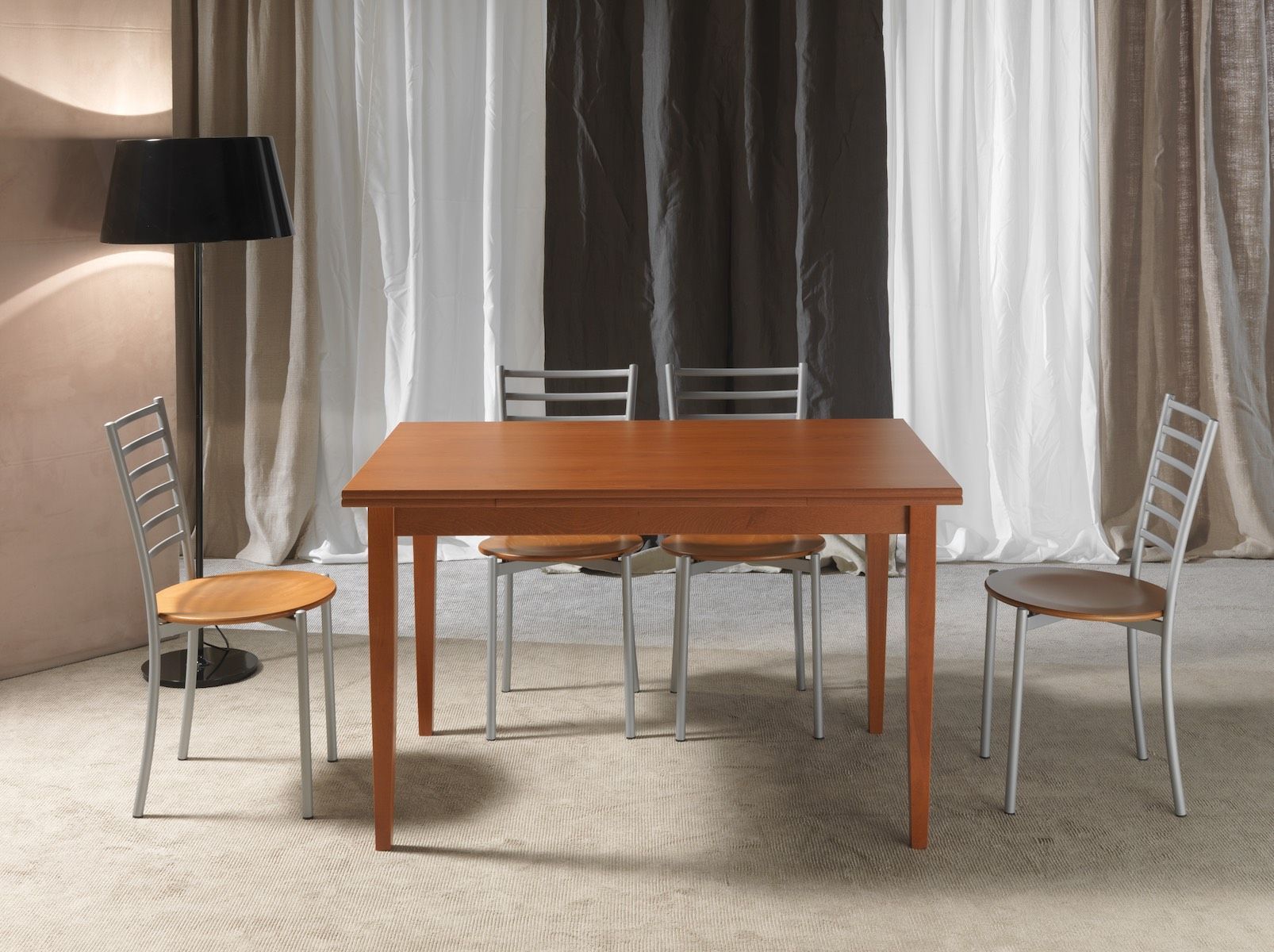 tavolo allungabile ciliegio e vetro