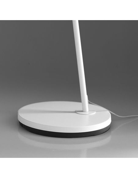 Lampada da terra in metallo a forma di arco Bogen