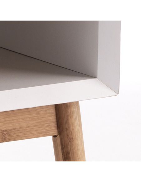 Comodino tavolino in legno massello di bambù Trimmy
