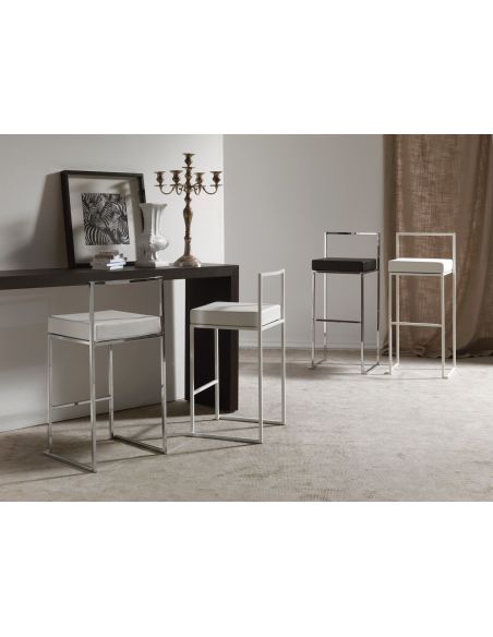 Sgabelli impilabili in metallo cromato Bianco o Nero Mendy Sgabelli impilabili in metallo cromato Bianco o Nero Mendy