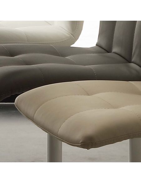 Poltroncina design moderno per sala pranzo Veikko