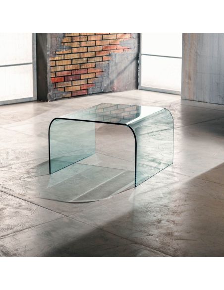 Tavolino quadrato in vetro curvato trasparente 60 x 60 cm Kristen Tavolino quadrato in vetro curvato trasparente 60 x 60 cm Kristen