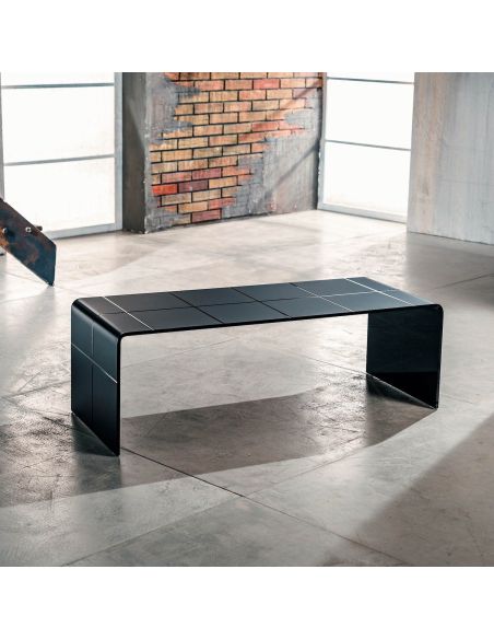 Tavolino basso da salotto in vetro curvato nero Eberg