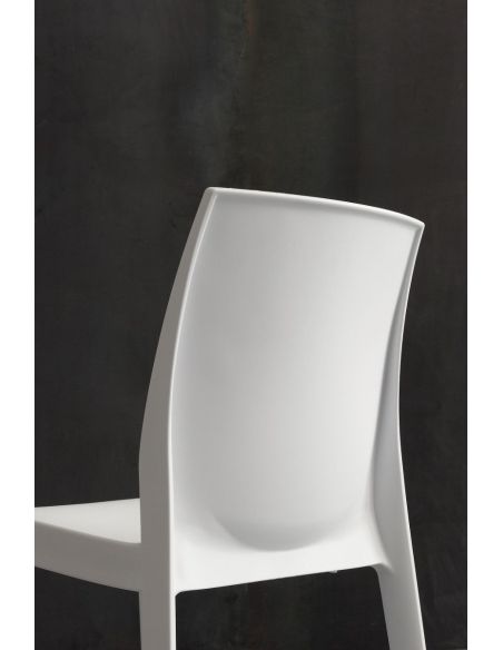 Sedie polipropilene impilabili da interni ed esterni Pelagia Sedie polipropilene impilabili da interni ed esterni Pelagia