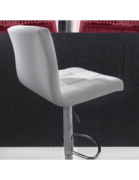 Sgabello design regolabile in altezza in metallo cromato ed ecopelle Murilo Sgabello design regolabile in altezza in metallo cromato ed ecopelle Murilo