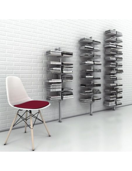 Libreria totem in metallo verticale da parete Dotto