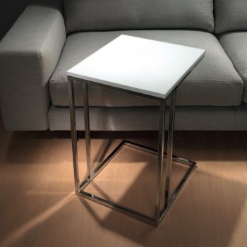 Poco spazio in salotto? Prova un tavolino lato divano - Smart Arredo Design