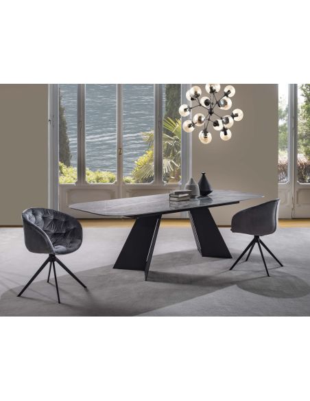 Tavolo da pranzo in acciaio e gres porcellanato Springs