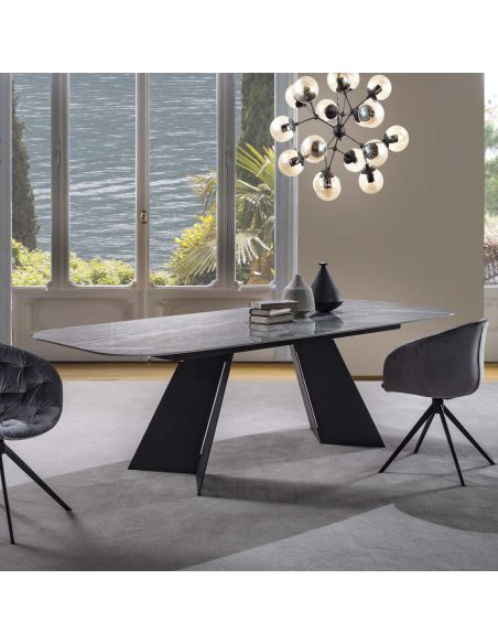 Tavolo da pranzo in acciaio e gres porcellanato Springs