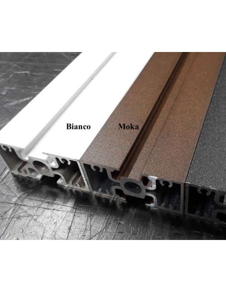 Libreria totem in metallo verticale da parete Dotto