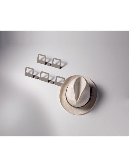 Appendiabiti da parete in acciaio design moderno Darrell Appendiabiti da parete in acciaio design moderno Darrell