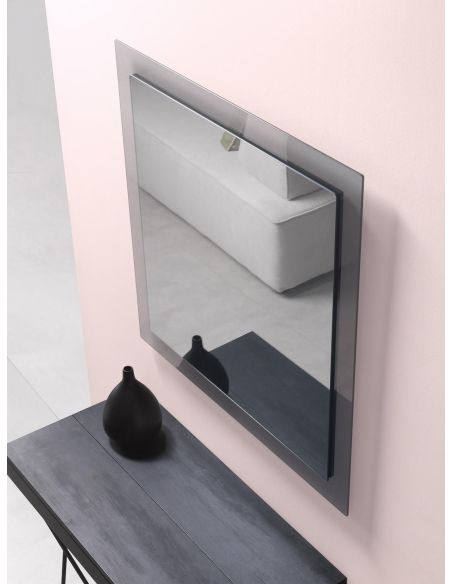 Specchio da parete con cornice fumè Darcy