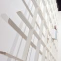 Libreria da parete in legno design moderno Schlagseite