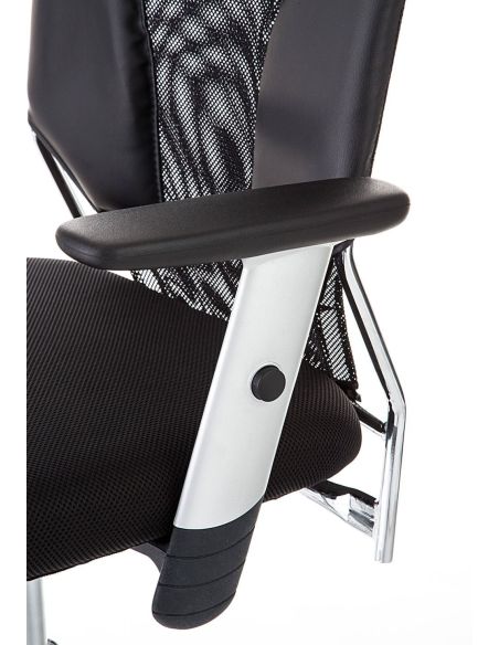 Poltrona direzionale nera design per ufficio regolabile Ederna