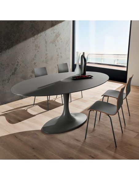 Tavolo fisso ovale con piano in vetro laccato Avalon London Tavolo fisso ovale con piano in vetro laccato Avalon London