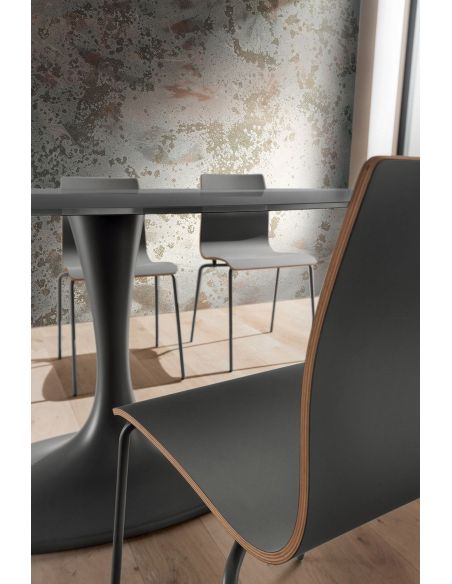 Tavolo fisso ovale con piano in vetro laccato Avalon London Tavolo fisso ovale con piano in vetro laccato Avalon London