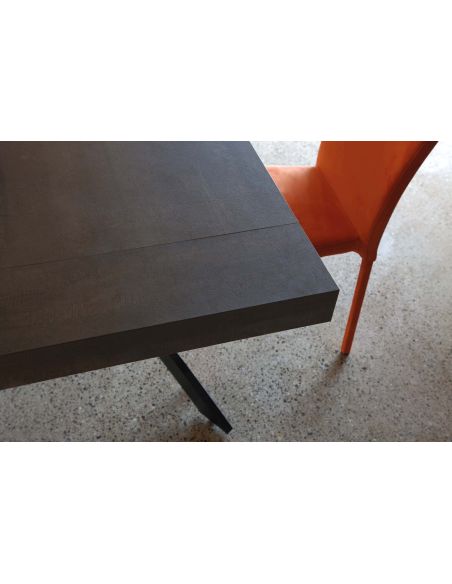 Tavolo da pranzo allungabile in acciaio e laminato Big Time Tavolo da pranzo allungabile in acciaio e laminato Big Time