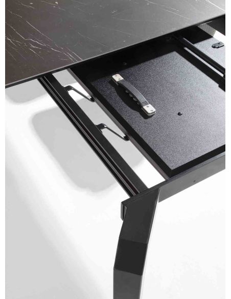 Tavolo allungabile in acciaio e vetro-ceramica Deric Tavolo allungabile in acciaio e vetro-ceramica Deric