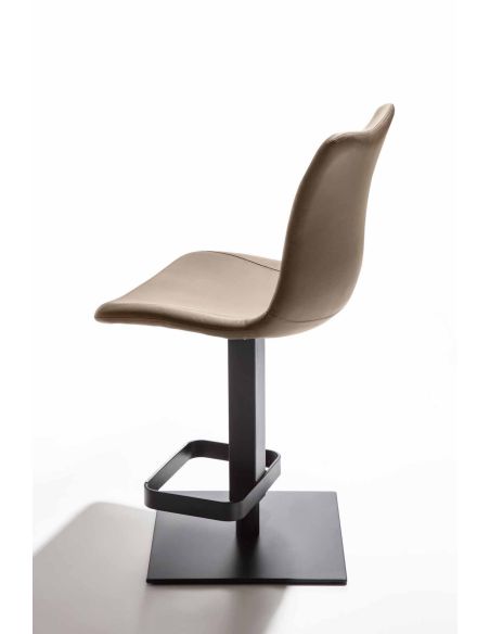 Sgabello design in acciaio ed ecopelle Stanley