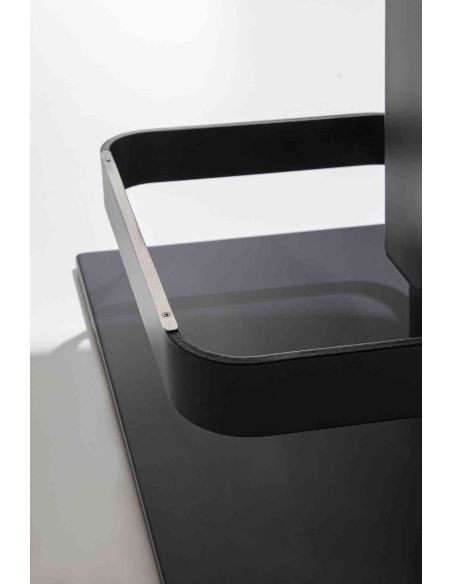 Sgabello design in acciaio ed ecopelle Stanley