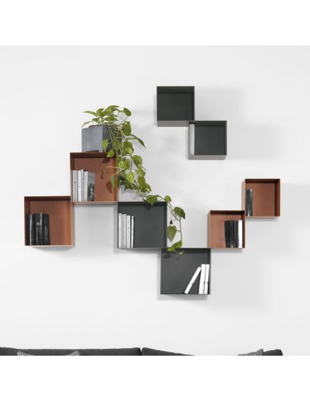 Set 4 cubi da parete componibili in acciaio Naoki Set 4 cubi da parete componibili in acciaio Naoki