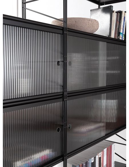 Libreria moderna da parete in acciaio Melker 25