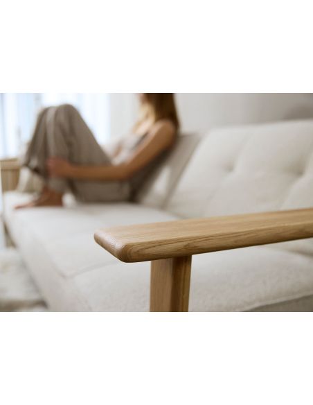 Divano letto con braccioli in legno e materasso a molle SplitBack Frej - 357 Taura Off White Divano letto con braccioli in legno e materasso a molle SplitBack Frej - 357 Taura Off White