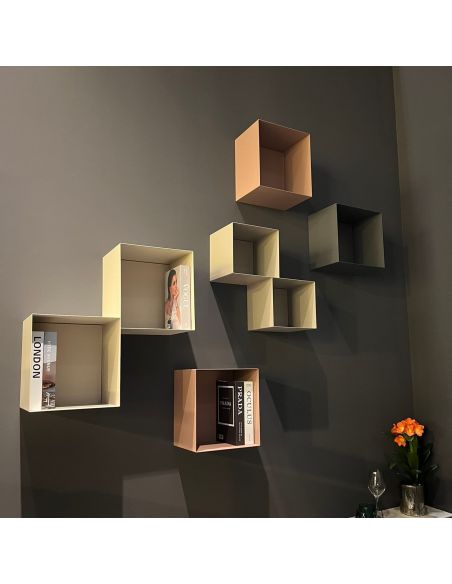 Cubo da parete in acciaio per soggiorno o camera Naoki