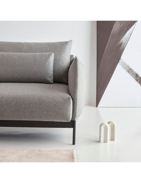 Divano a due posti Kayto A2 - Mahoga 853 Dove Grey