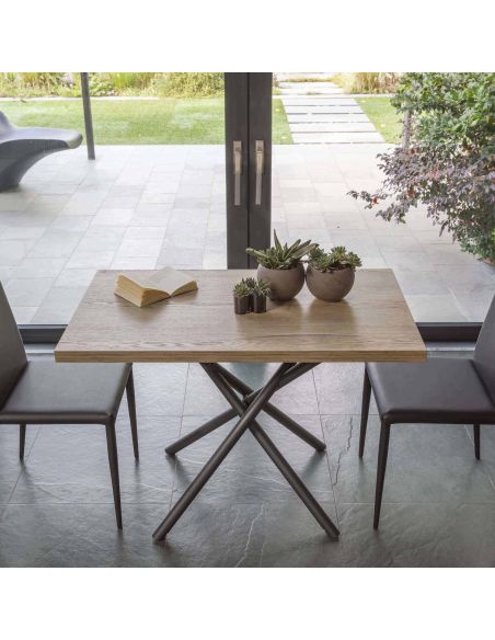 Tavolino che diventa tavolo Lotus di Altacom