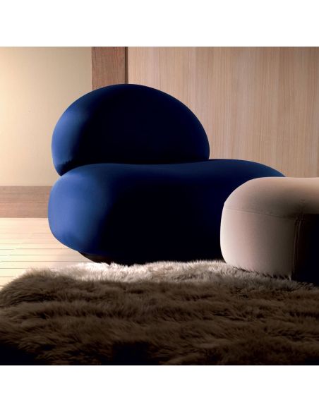 Poltrona design moderno in tessuto o pelle Scoop