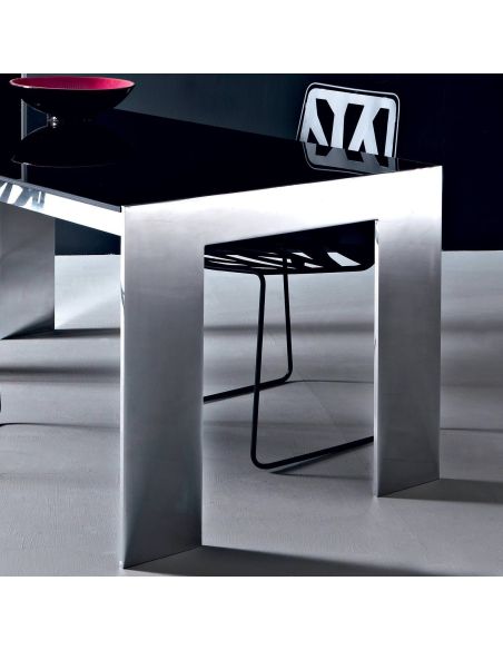 Tavolo design moderno in alluminio e vetro Touch