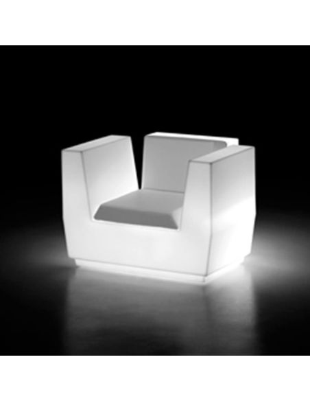 Poltrona da giardino in polietilene Big Cut by Plust Poltrona da giardino in polietilene Big Cut by Plust