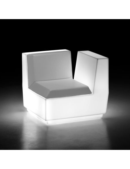 Poltrona da giardino in polietilene Big Cut Corner by Plust Poltrona da giardino in polietilene Big Cut Corner by Plust