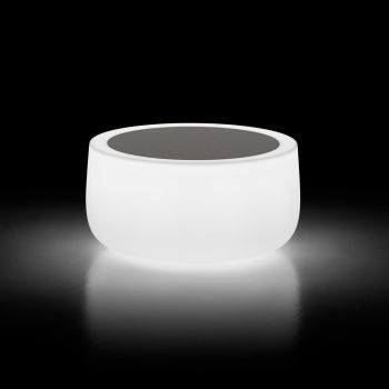 Tavolino basso da esterno in polietilene Bold by Plust 2